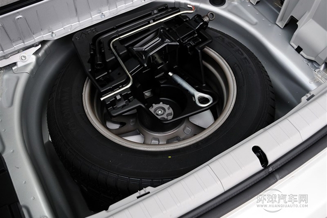 2012款 1.8L 豪華版