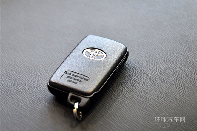 2012款 1.8L 豪華先進版