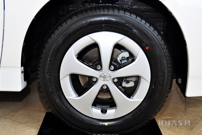 2012款 1.8L 豪華先進版