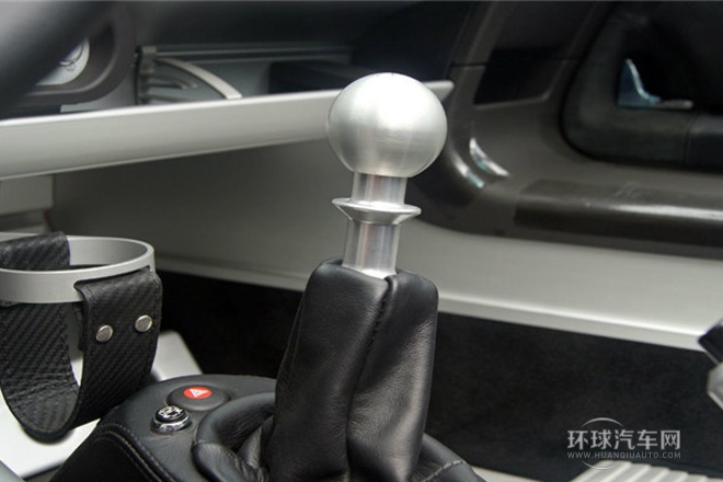 2011款 1.8L R標準版