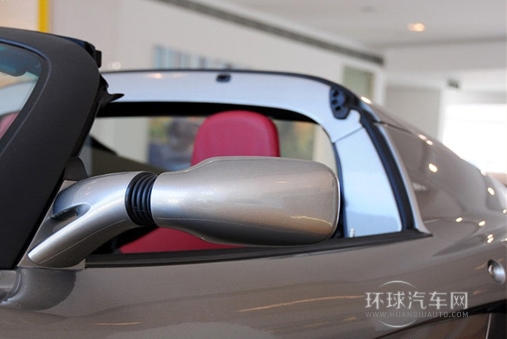 2011款 1.8L R標(biāo)準(zhǔn)版