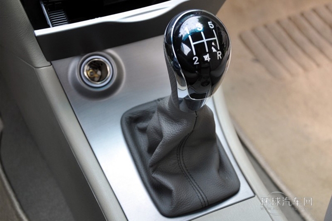 2011款 新銳版 1.5L 手動標準型