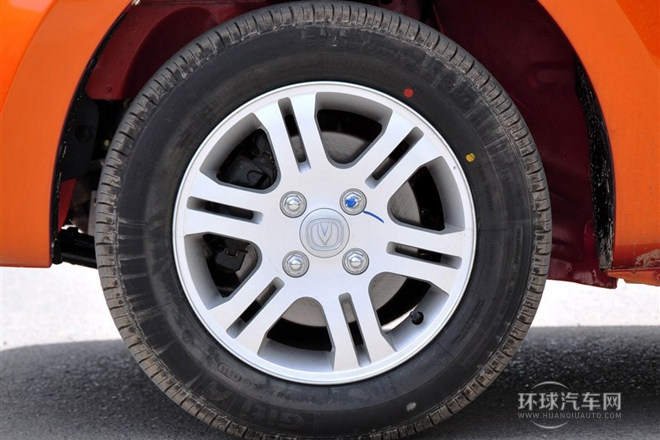 2012款 1.0L 手動(dòng)導(dǎo)航版