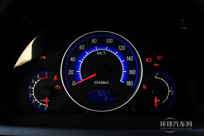 2012款 1.0L 手動導(dǎo)航版