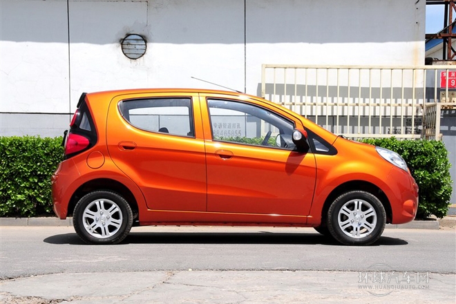 2012款 1.0L 手動(dòng)導(dǎo)航版