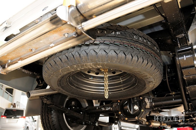 2011款 2.5T柴油兩驅標準型