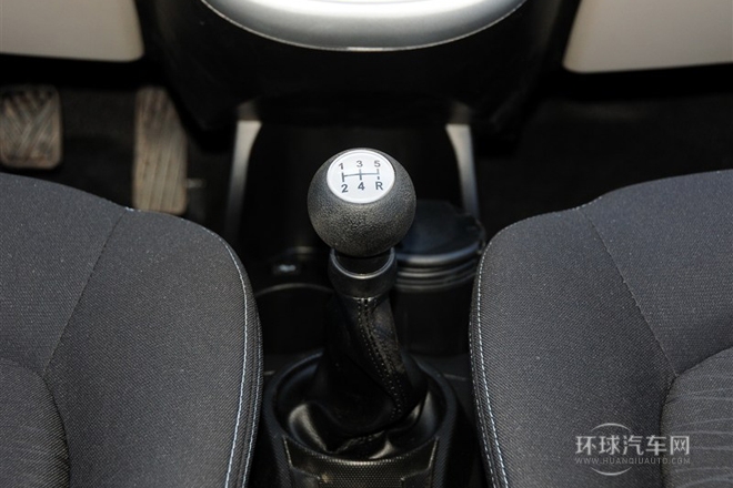 2012款 1.0L 手動(dòng)時(shí)尚版 國(guó)V