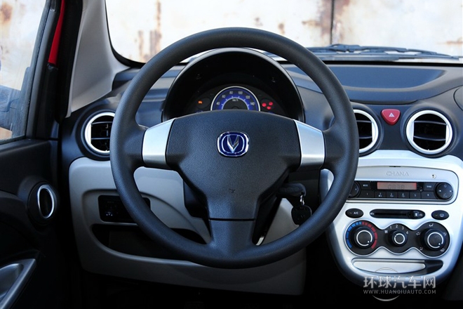 2012款 1.0L 手動時尚版 國V