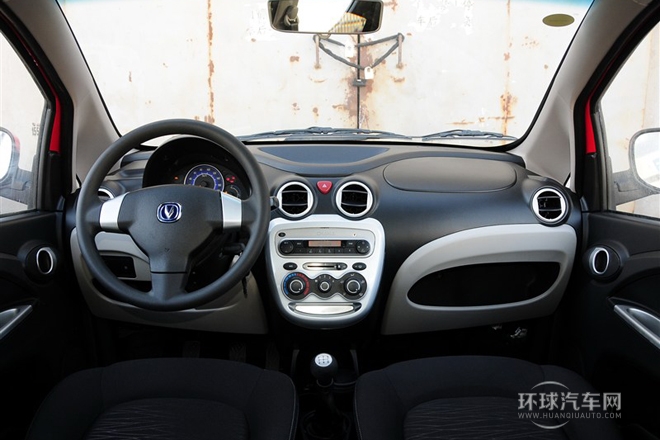 2012款 1.0L 手動(dòng)時(shí)尚版 國(guó)V