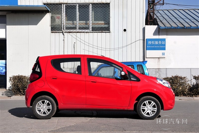 2012款 1.0L 手動時尚版 國V