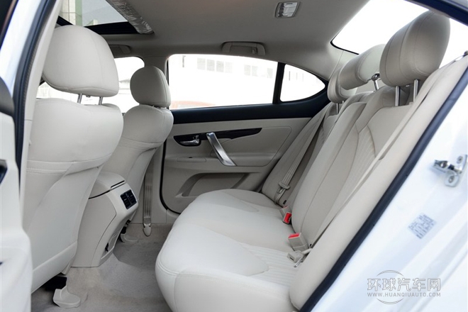 2013款 1.8T 自動精英型 國IV