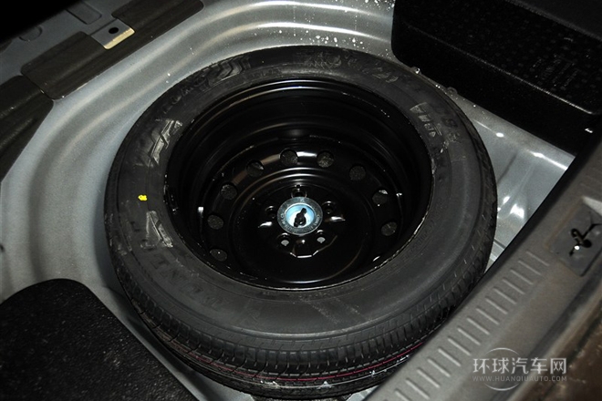 2013款 1.8T 自動精英型 國V