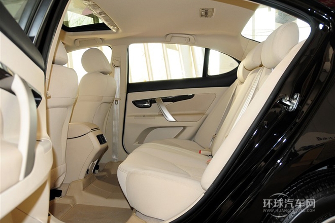 2013款 1.8T 自動精英型 國V