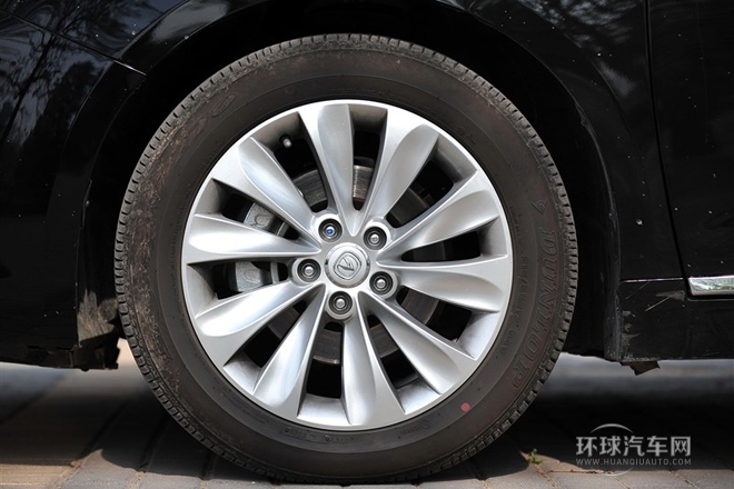 2013款 1.8T 自動旗艦型 國V