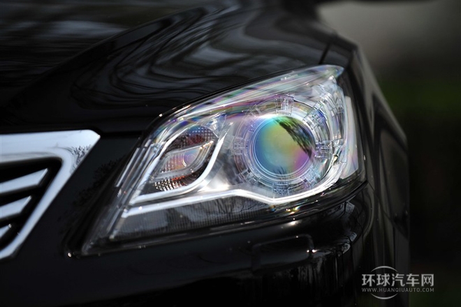 2013款 1.8T 自動旗艦型 國V