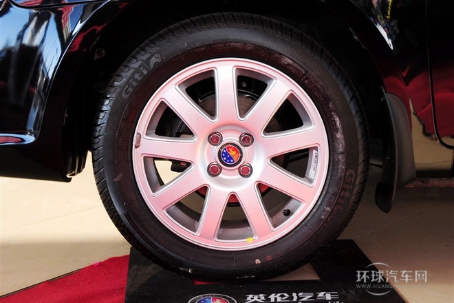 2012款 1.8L 自動尊貴型