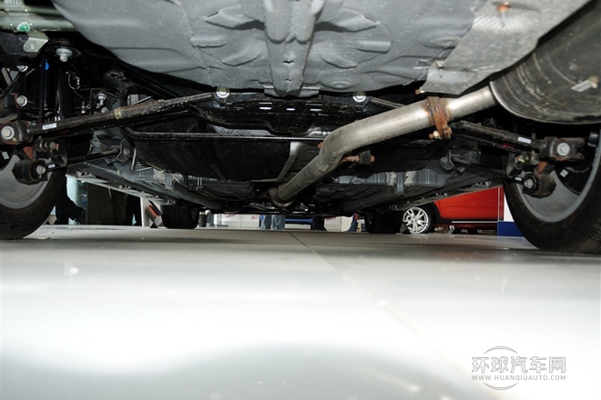 2013款 1.8T 自動尊貴型 國IV