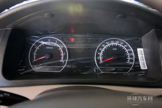 2012款 1.8L 自動(dòng)尊貴型