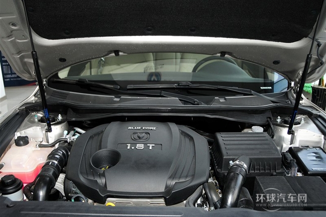 2013款 1.8T 自動尊貴型 國IV