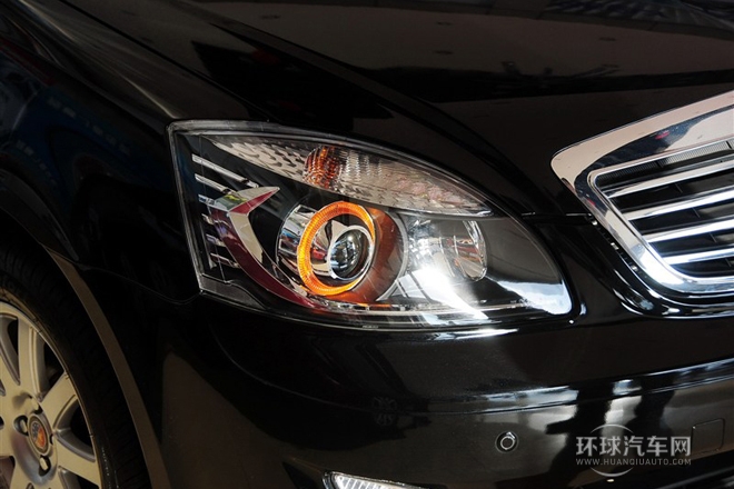 2012款 1.8L 自動尊貴型