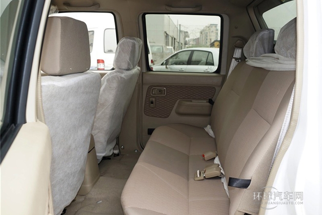 2013款 2.4L兩驅(qū)高級型5座ZN6494