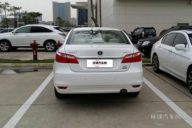 2013款 1.8T 自動(dòng)尊貴型 國(guó)IV