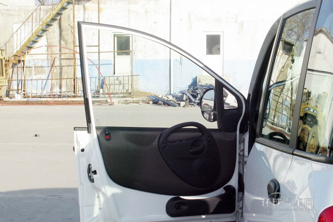 2010款 1.6L 汽油天窗尊貴型5座