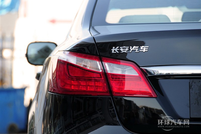 2013款 1.8T 自動尊貴型 國V