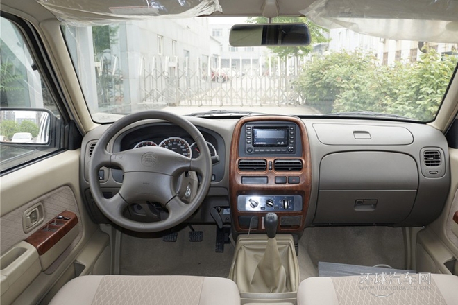 2013款 2.4L四驅高級型5座ZN6494