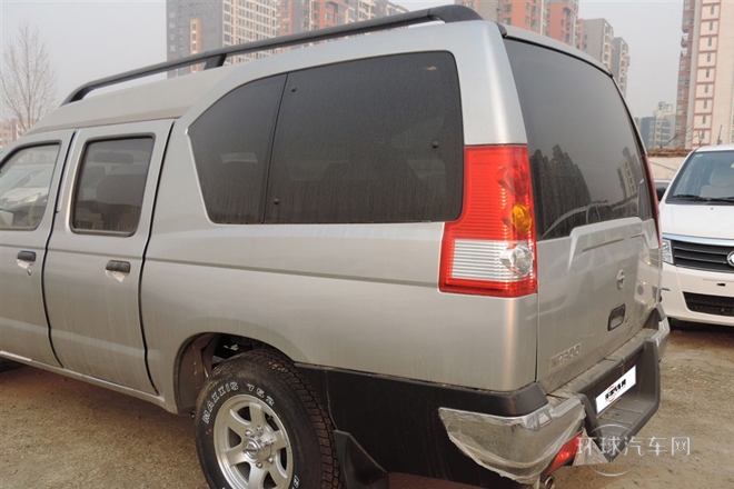 2012款 2.4L兩驅高級版7座ZN6494