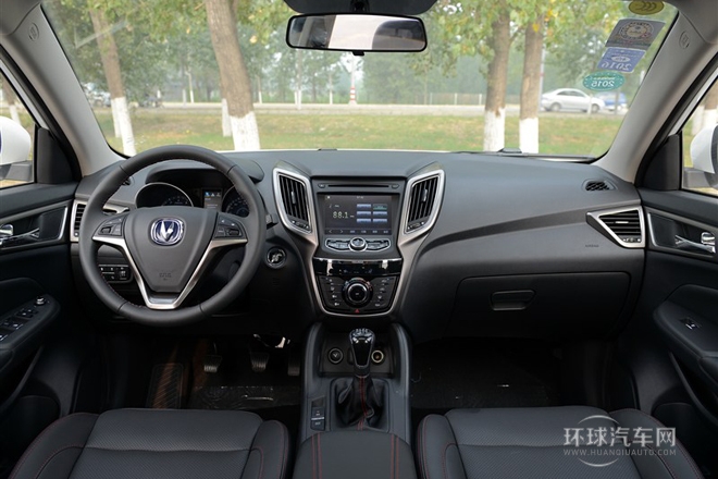 2013款 2.0L 手動舒適型 國IV