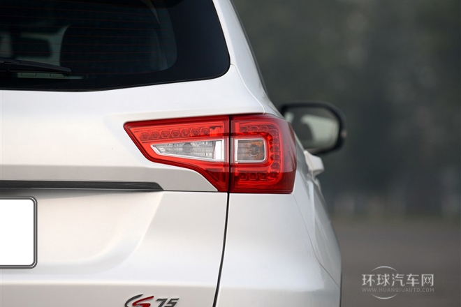 2013款 2.0L 手動(dòng)舒適型 國(guó)IV