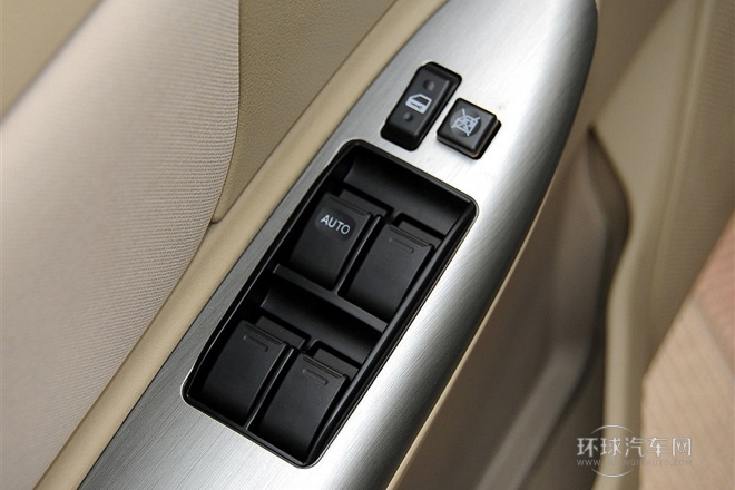 2012款 節能版 1.5L 手動精英型