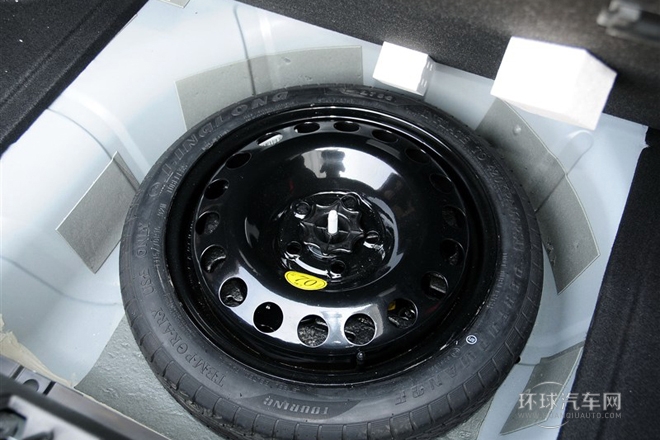 2013款 2.3T 豪華版