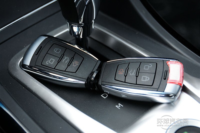 2013款 2.3T 豪華版