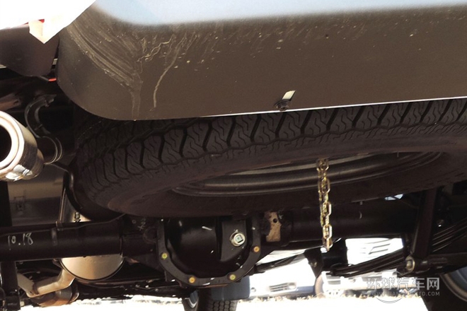 2012款 2.4L四驅(qū)高級(jí)版7座ZN6494