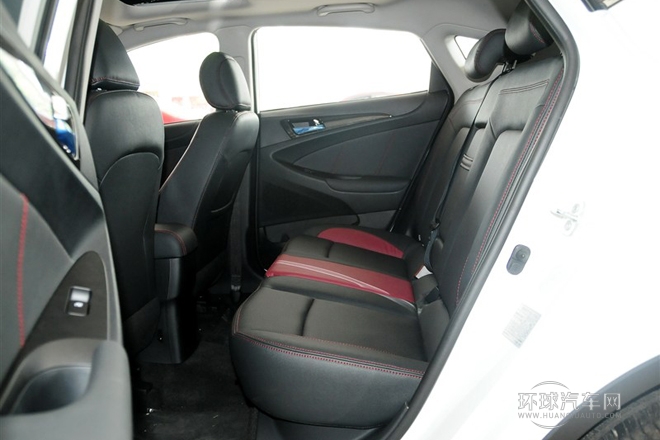 2013款 2.0L 手動舒適型 國V