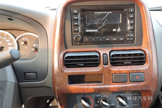 2012款 2.4L四驅高級版7座ZN6494