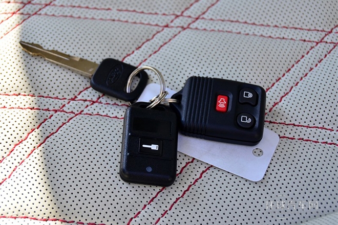 2011款 5.4L 鉑金限量版