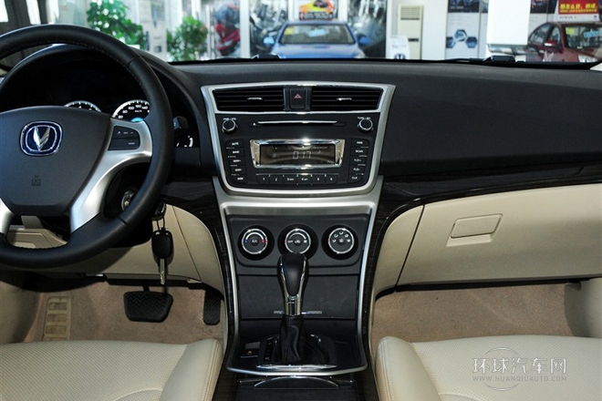 2013款 2.0L 自動豪華型 國IV