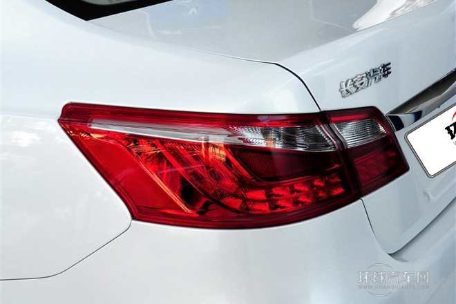 2013款 2.0L 自動豪華型 國IV