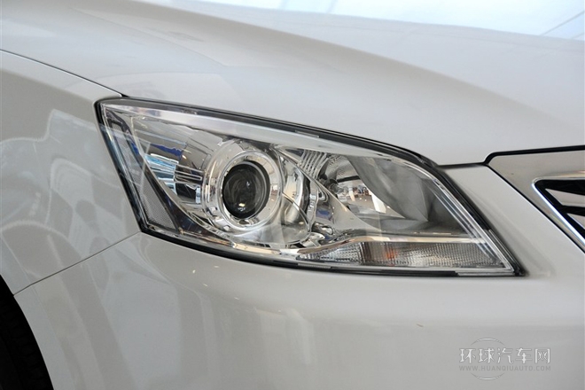 2013款 2.0L 自動豪華型 國IV