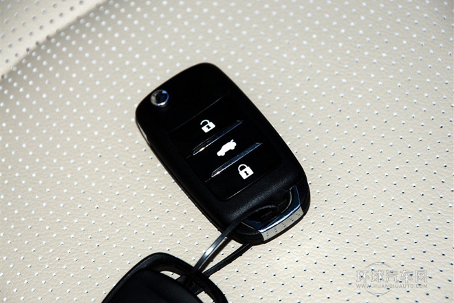 2013款 2.0L 自動(dòng)豪華型 國(guó)V