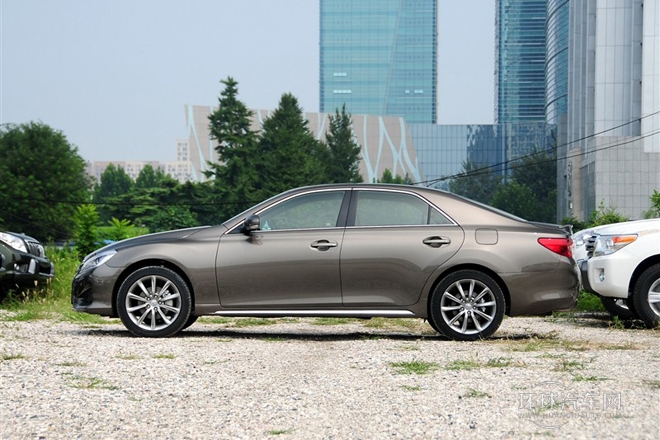 2013款 2.5V 尚銳導(dǎo)航版