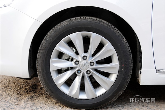 2013款 2.0L 自動豪華型 國V