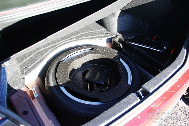 2013款 2.5V 尊銳版