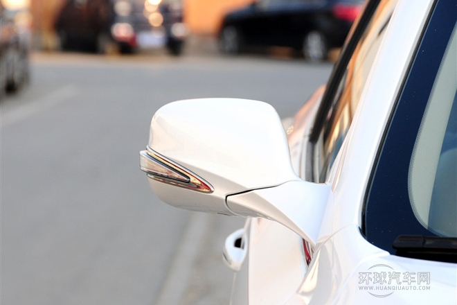 2013款 2.0L 自動豪華型 國V