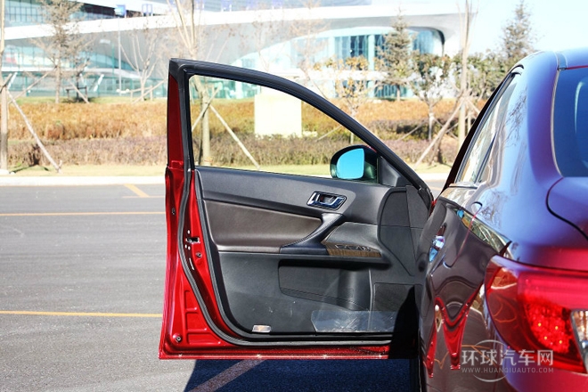 2013款 2.5V 尊銳版