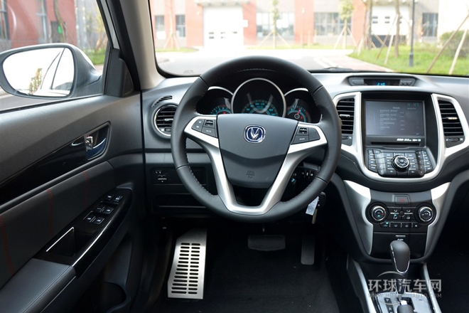 2014款 1.5T 自動(dòng)運(yùn)動(dòng)尊貴型