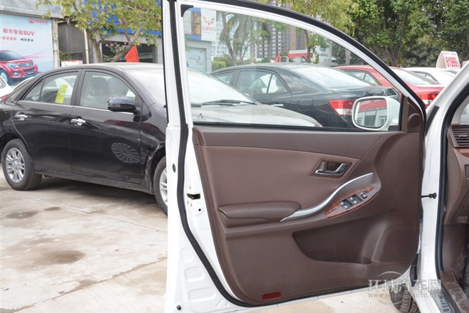 2014款 1.6L 自動(dòng)尊貴型